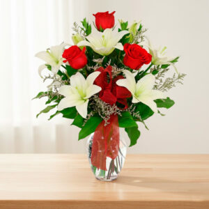 ramo de lylium y rosas